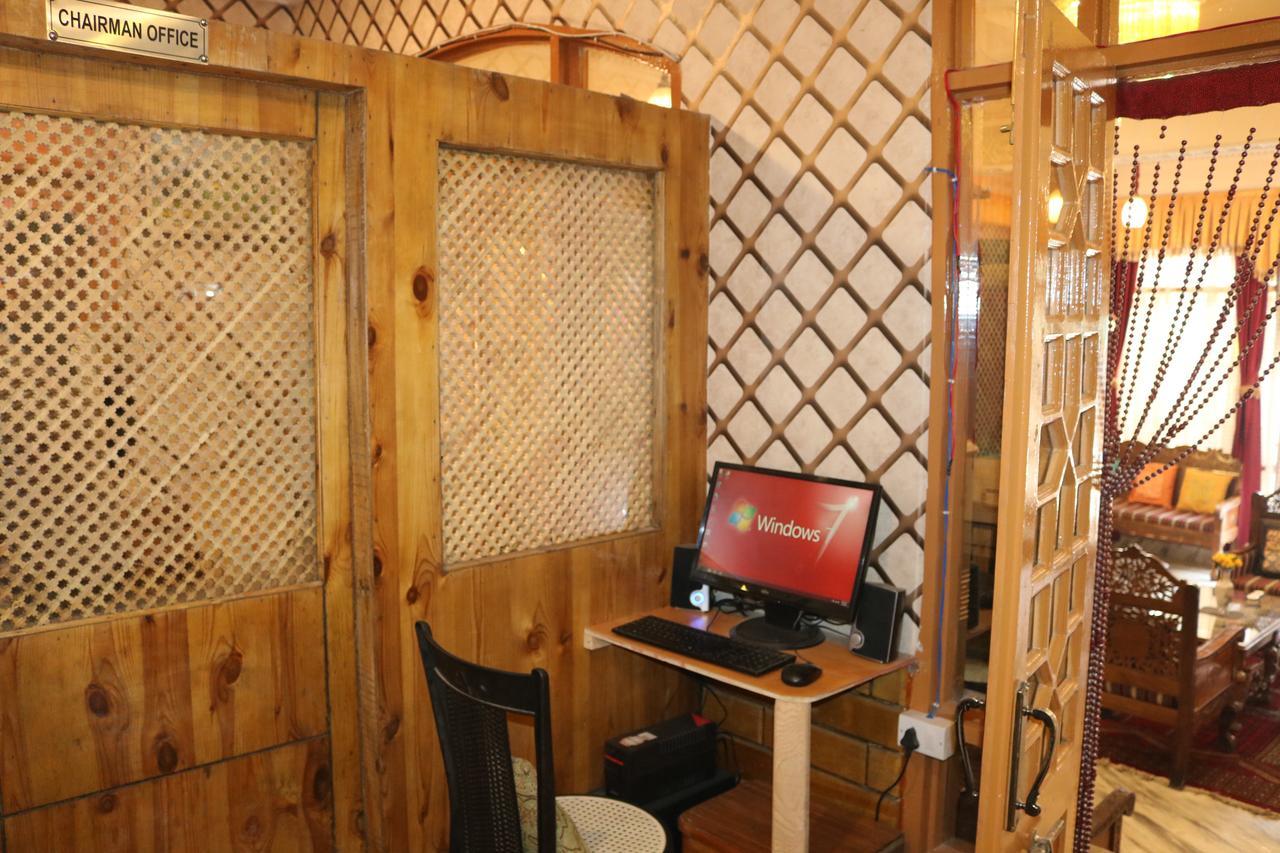 Hotel Akbar Inn Σριναγκάρ Εξωτερικό φωτογραφία